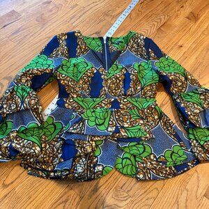 FOR HER NYC WOMENS SMALL GREEN AFRICAN BLOUSE GORGEOUS